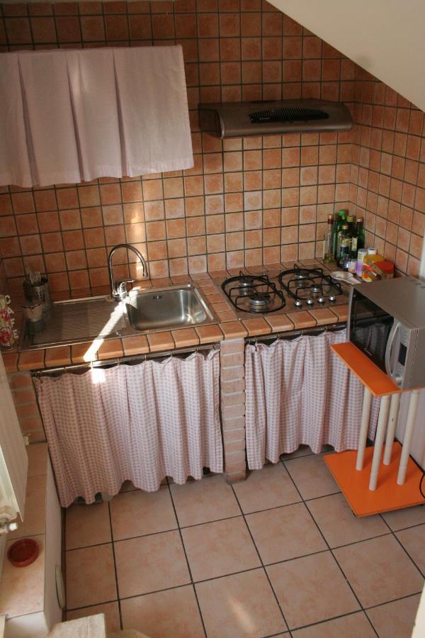 Mini Appartamento "Il Nido Del Picchio" Асколи-Пичено Экстерьер фото