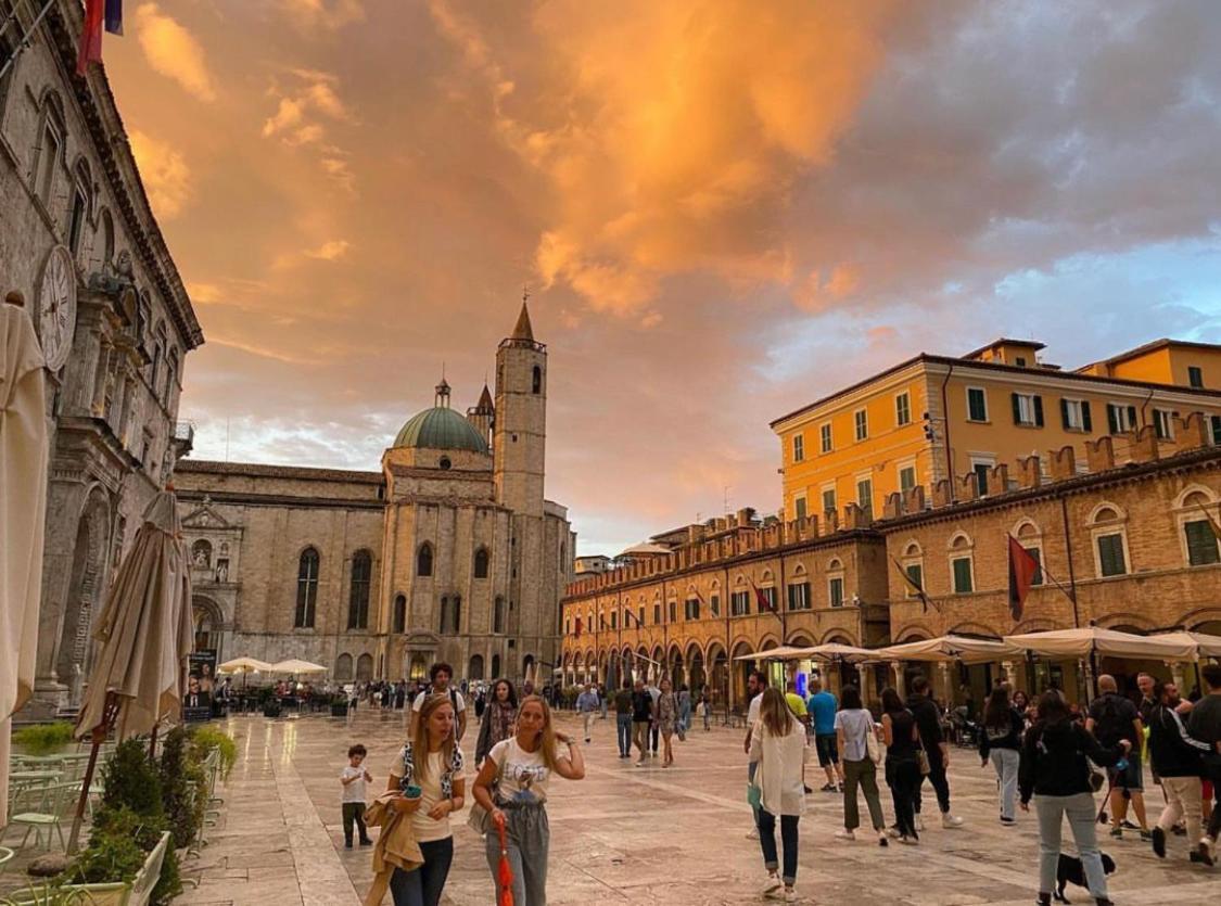 Mini Appartamento "Il Nido Del Picchio" Асколи-Пичено Экстерьер фото